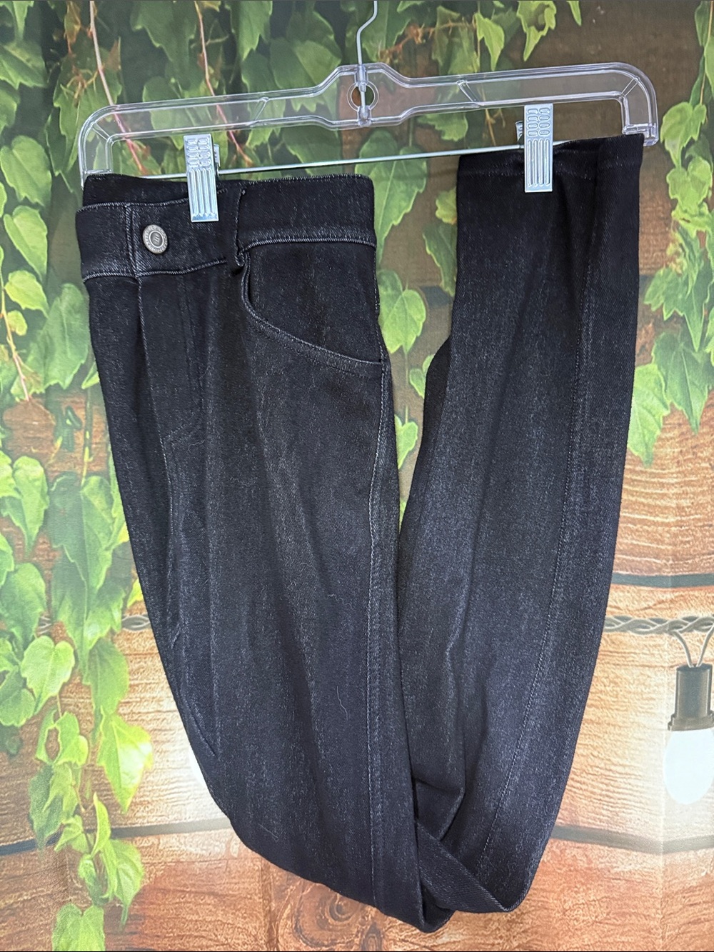 NWOT Women’s Black Slim Jeans/Jegging- Skinny Fit
